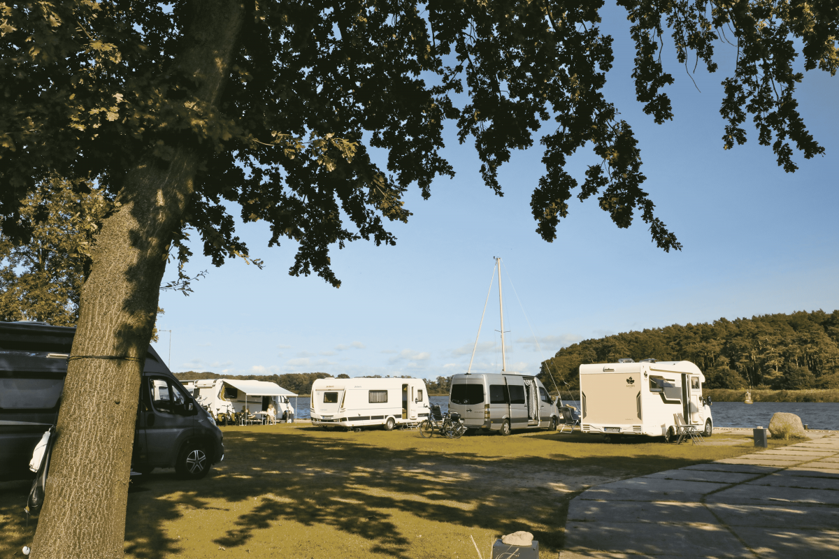 Stellpl&auml;tze und Aufenthaltsbereich // &copy; TMV/Gohlke