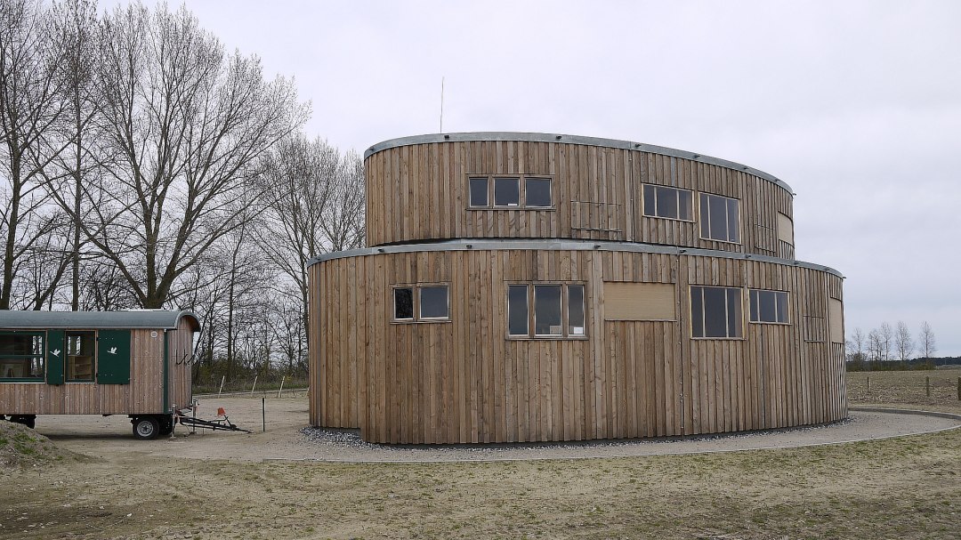 Beste Aussicht auf die Kraniche bietet das KRANORAMA, © TMV/Fischer Beste Aussicht auf die Kraniche bietet das KRANORAMA, © TMV/Fischer