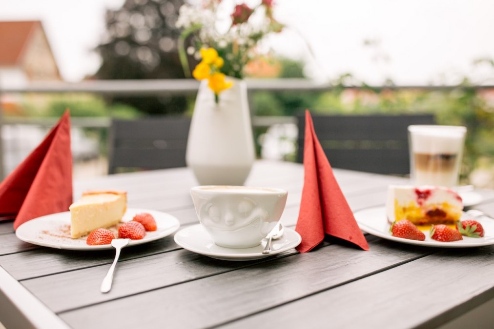 Terrasse und Lounge WeinDepot Malchow, © Mirko Hesnchler Terrasse und Lounge WeinDepot Malchow, © Mirko Hesnchler