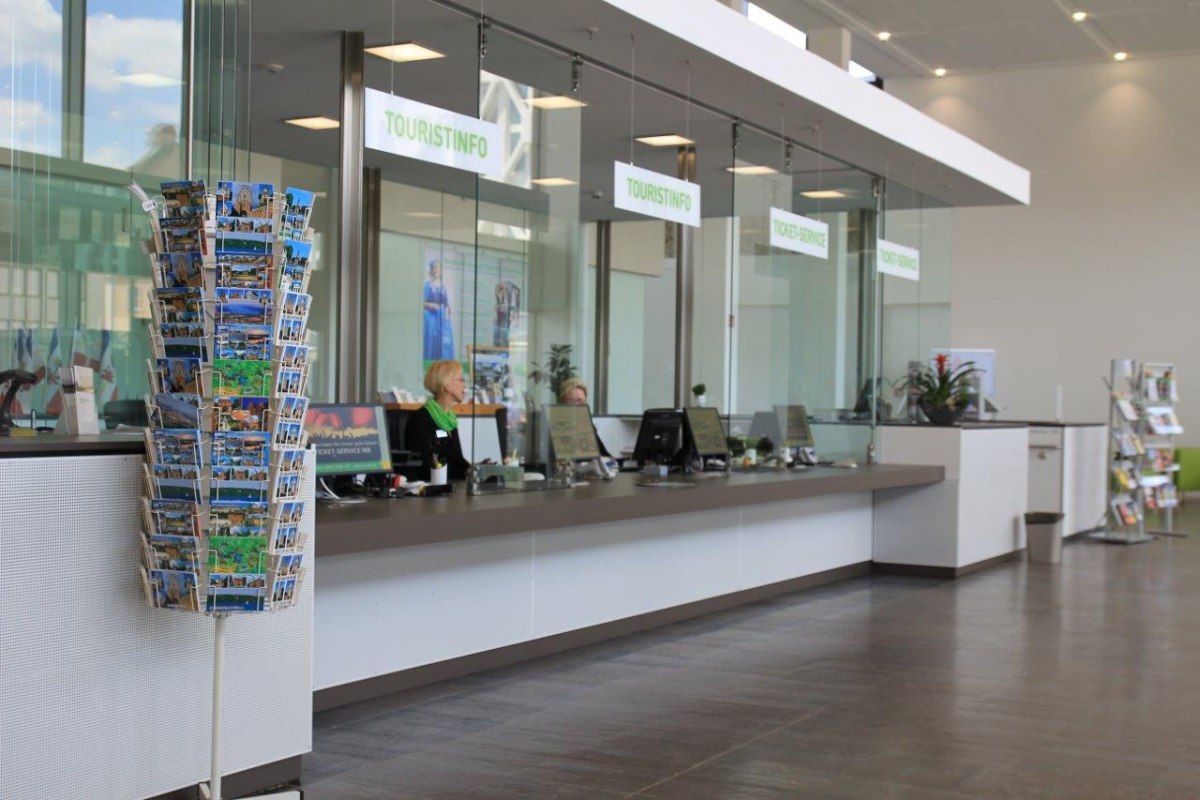 Hier finden Sie Touristinfo und Ticket-Service. // © VZN Hier finden Sie Touristinfo und Ticket-Service. // © VZN