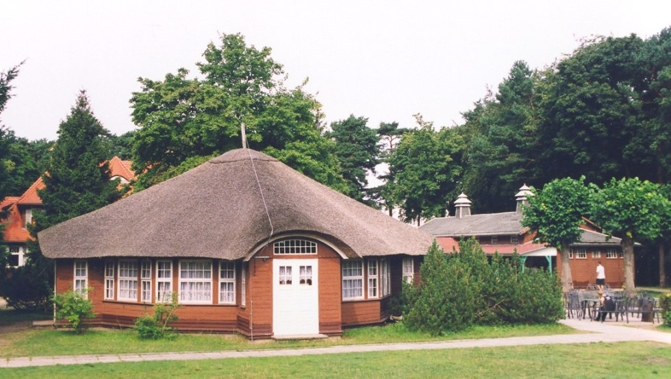 Unser Pavillon (Pilz)ist ein Aufenthalts- und Spielgeb&auml;ude, &copy; Sportjugend Berlin