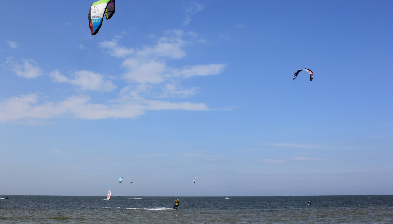 Surf- und Kitespot Gahlkow am Greifswalder Bodden, © Tourismusverband Vorpommern e.V./ Nicole Spittel Surf- und Kitespot Gahlkow am Greifswalder Bodden, © Tourismusverband Vorpommern e.V./ Nicole Spittel