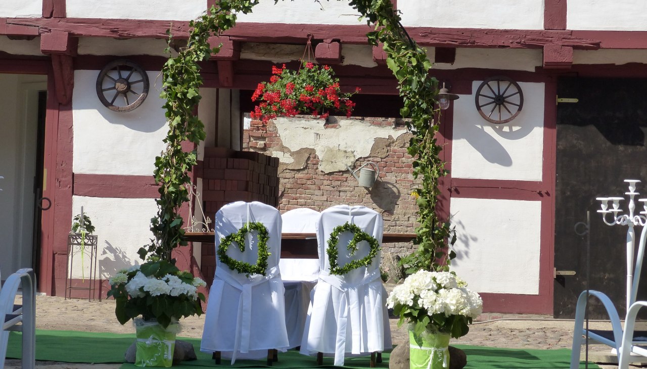 Heiraten in außergewöhnlicher Kulisse in Loitz, © Karin Heymann Heiraten in außergewöhnlicher Kulisse in Loitz, © Karin Heymann