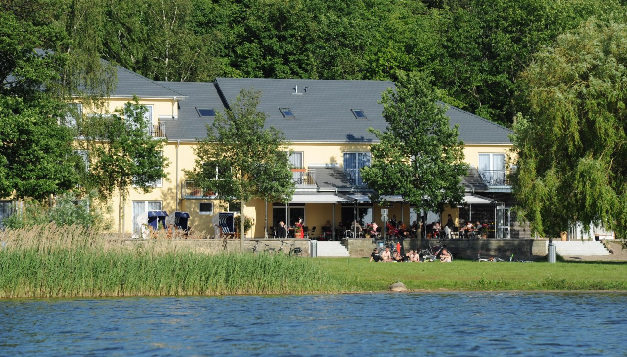 Buitenaanzicht, &copy; Andreas Duerst