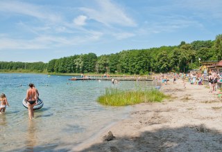 Badestrand Weißer See bei Wesenberg // © Christin Drühl Badestrand Weißer See bei Wesenberg // © Christin Drühl
