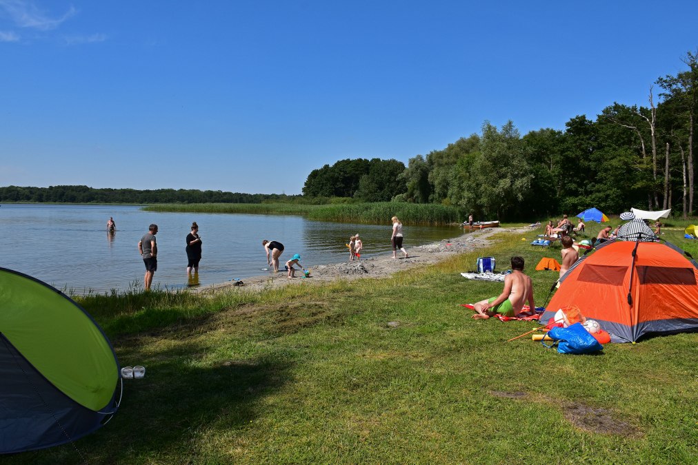 Campingplatzeigener Strand, &copy; Campingpark Seedorf