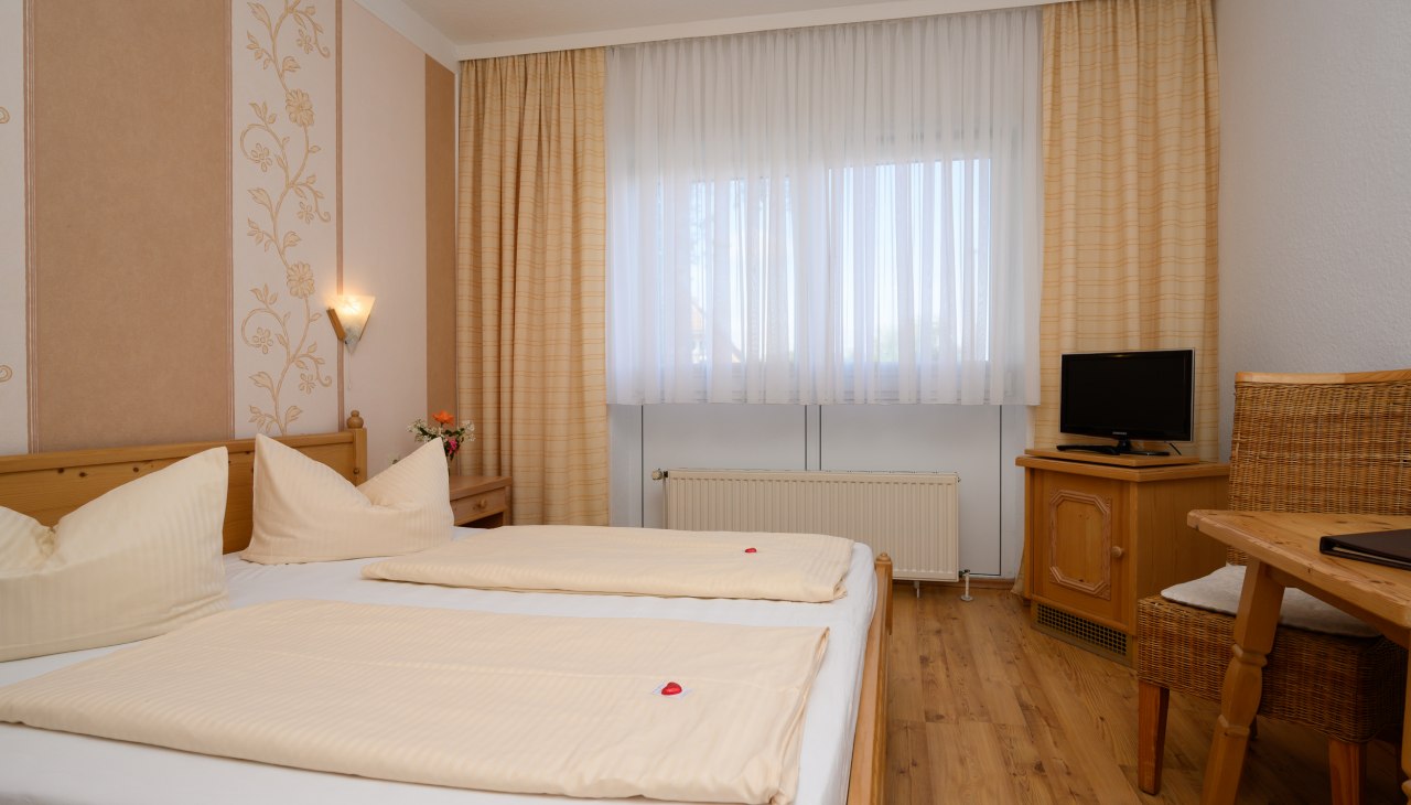 Doppelzimmer im Landhaus Nienhagen, &copy; Landhaus Nienhagen