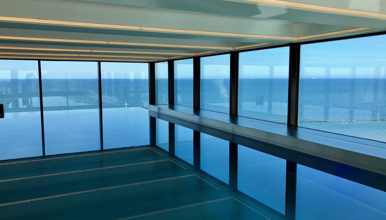 Wellnessbereich mit Blick auf die Ostsee, © arcona_Nico Offermann