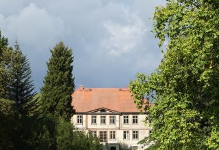 Gutshaus vom Park aus gesehen, &copy; Bettina Burchardt