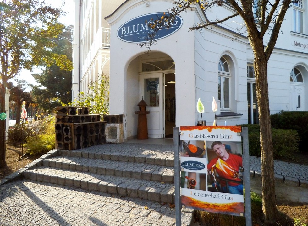 Blumberg Glasbläserei Binz - Eingang -, © Tourismuszentrale Rügen Blumberg Glasbläserei Binz - Eingang -, © Tourismuszentrale Rügen