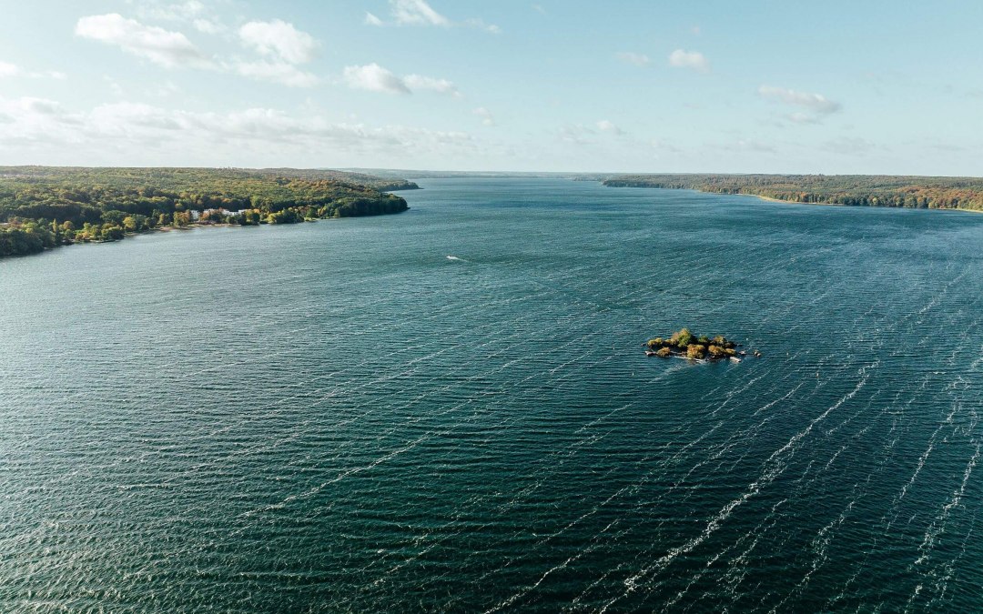 Tollensesee Neubrandenburg mit Torpedoversuchsanstalt // &copy; TMV/G&auml;nsicke