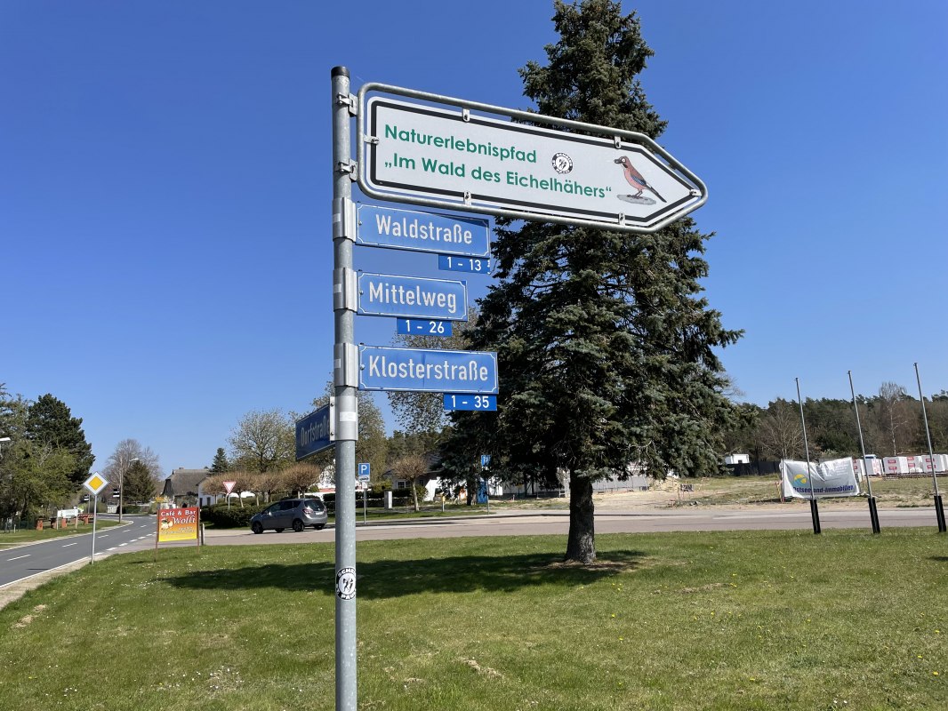 Eingang Fuhlendorf, Waldstra&szlig;e // &copy; TZ S&uuml;dliche Boddenk&uuml;ste