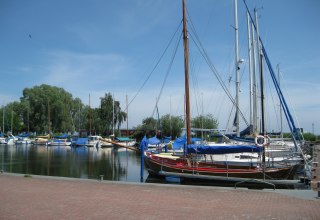 Der Yachthafen im Erholungsort Mönkebude bietet einen Rundumservice an. // © Angelika Michaelis Der Yachthafen im Erholungsort Mönkebude bietet einen Rundumservice an. // © Angelika Michaelis