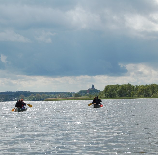 Kanus auf dem Sternberger See // © Naturpark Sternberger Seenland Kanus auf dem Sternberger See // © Naturpark Sternberger Seenland