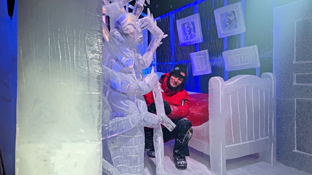 eiswelt-weltmeister-live-schnitzen, &copy; Karls Markt OHG