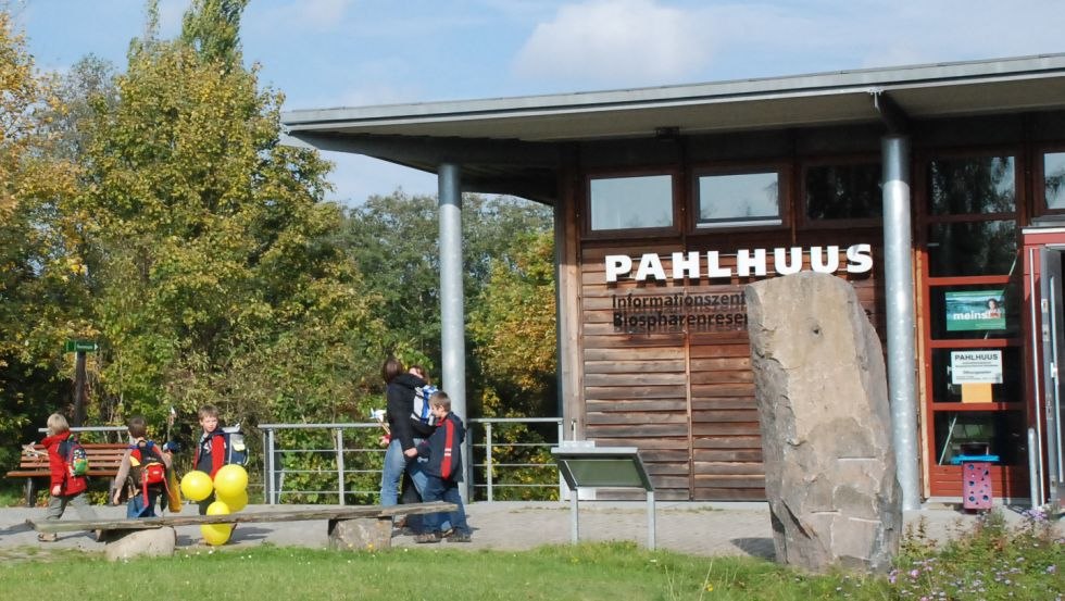 Das PAHLHUUS ist das Informationszentrum des Biosphärenreservates Schaalsee // © PAHLHUUS/Dornblut Das PAHLHUUS ist das Informationszentrum des Biosphärenreservates Schaalsee // © PAHLHUUS/Dornblut