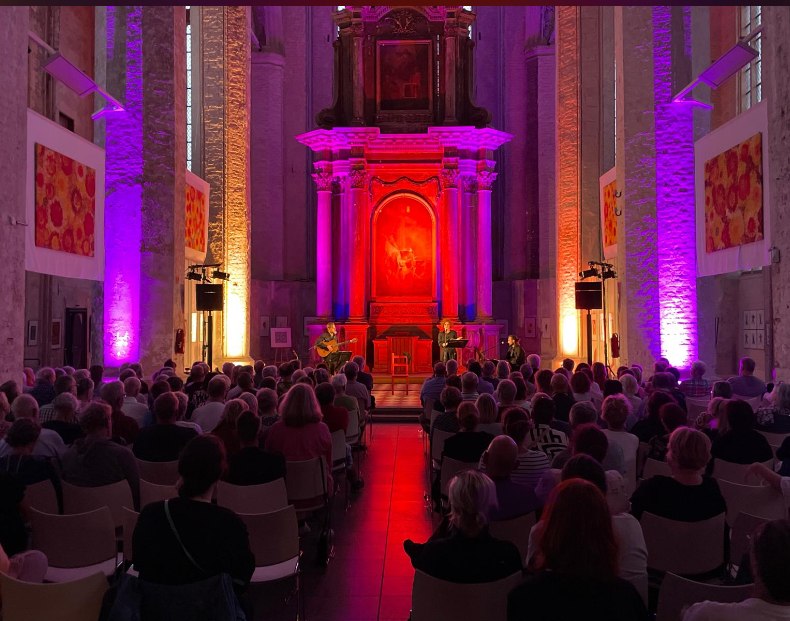 So long, Hallelujah - Kulturkirche Stralsund 2025 // © Julia Boegershausen So long, Hallelujah - Kulturkirche Stralsund 2025 // © Julia Boegershausen