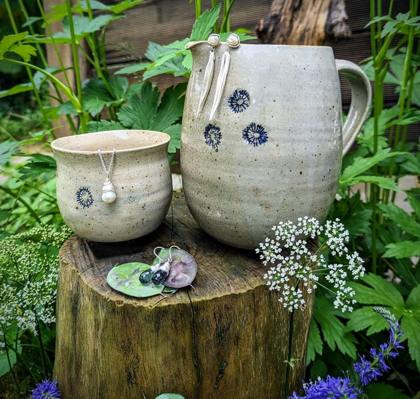 Keramik (Sandra Rothe) und Schmuck (Carolin Stoppa) // &copy; Carolin Stoppa