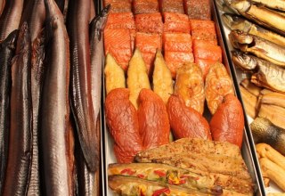 Gerookte vis in de viswinkel // &copy; F&F Fisch und Feinkost GmbH