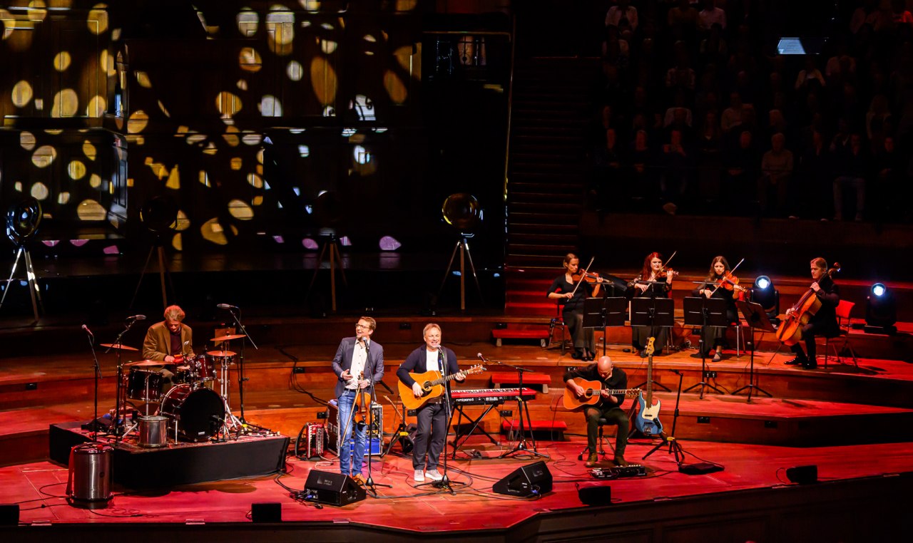 &copy; Simon und Garfunkel Revival Band und The Arcosonic String Quartet