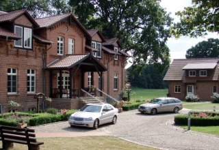 Aankomst op ons landgoed // &copy; Gut Settin am See