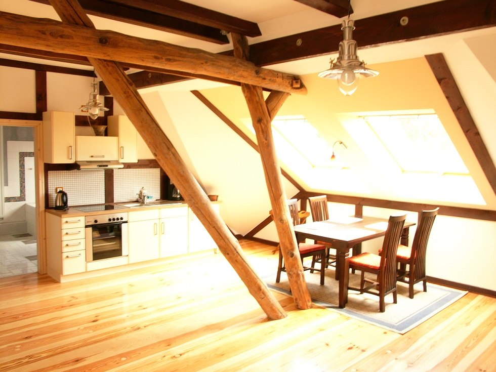 Aufwendig gestaltete R&auml;ume mit viel Liebe zum Detail // &copy; Ralf Wyk