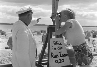 Blick in die russische Zone, 1952 // © Max Scheler Estate Blick in die russische Zone, 1952 // © Max Scheler Estate