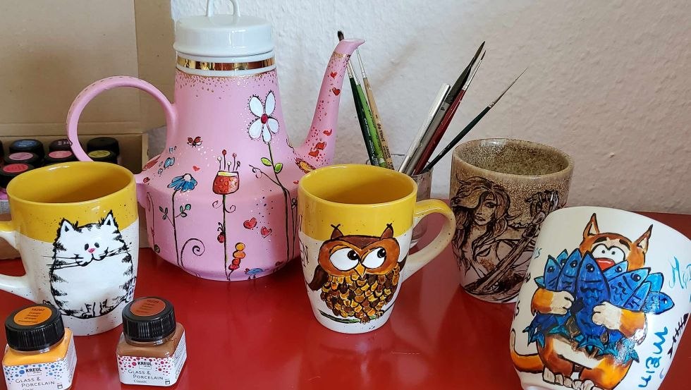 zauberhafte handbemalte Keramik, Glas oder Porzellan, &copy; Ivonne Unruh