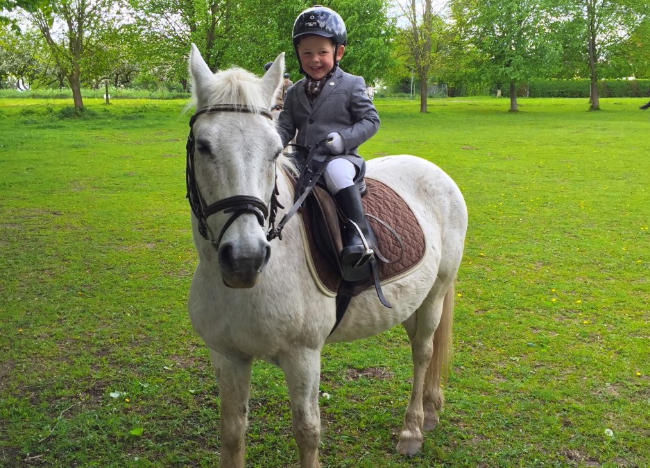 ... auch die Kleinsten schon im Sattel, © Reitanlage Rodenberg ... auch die Kleinsten schon im Sattel, © Reitanlage Rodenberg