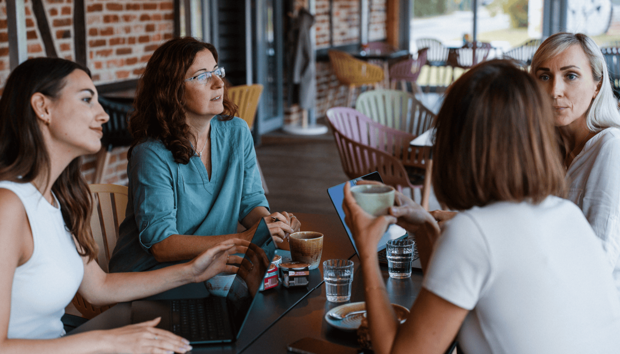 Vers gezette koffie, zelfgemaakt gebak en natuurlijke ijscreaties, © Selina Jäcks / Jackle & Heidi Vers gezette koffie, zelfgemaakt gebak en natuurlijke ijscreaties, © Selina Jäcks / Jackle & Heidi