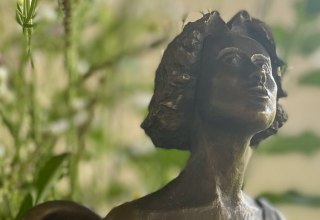 Bronze, 40cm // &copy; Arite Karen Wagner