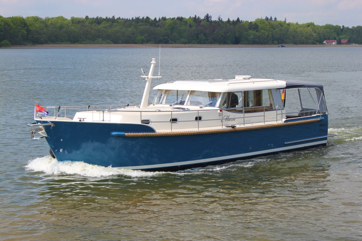 Jachtcharter Halbeck Luna 44 // &copy; Reederei Halbeck