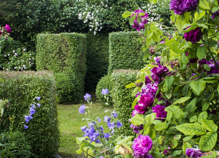 Kunst & Raum im Garten des Gutshauses Altbauhof, © Gutshaus Altbauhof / Tim Kellner