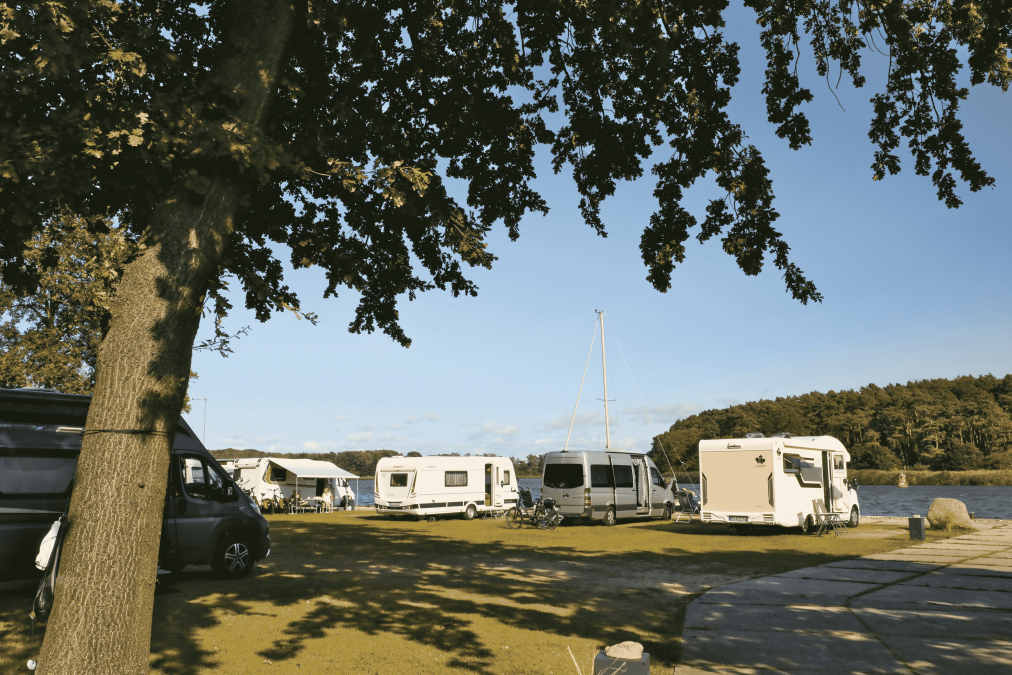 Stellplätze und Aufenthaltsbereich, © TMV/Gohlke Stellplätze und Aufenthaltsbereich, © TMV/Gohlke