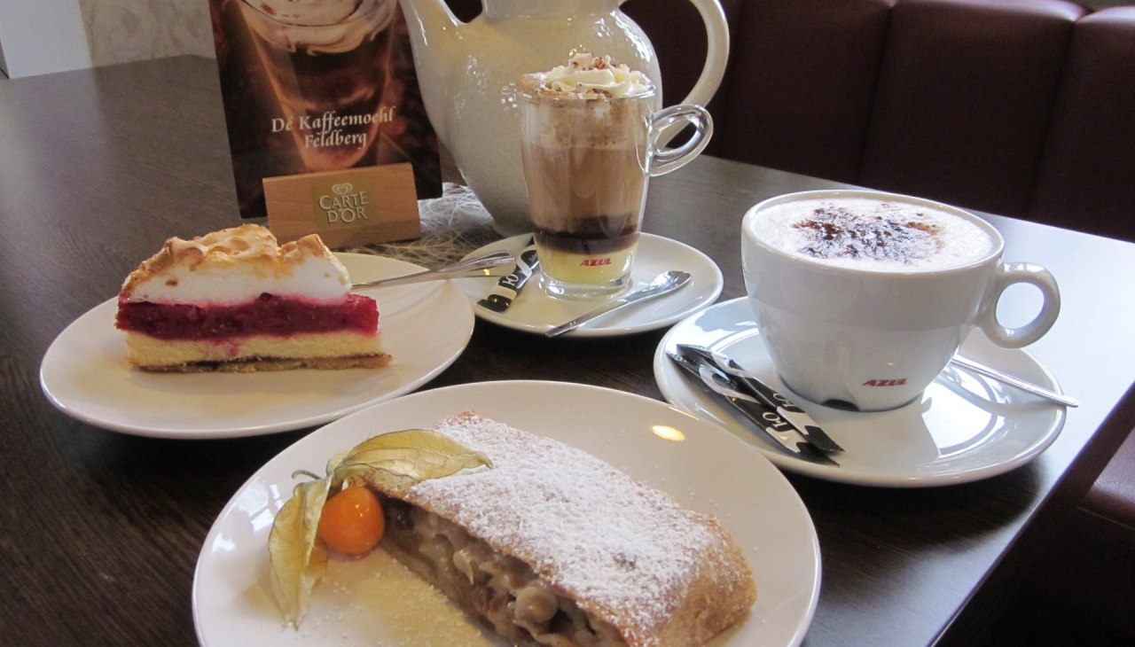 Kaffee und Kuchen, © Steffen Buhrtz Kaffee und Kuchen, © Steffen Buhrtz