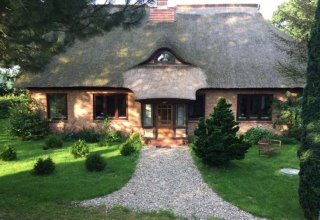 Frontansicht Forsthaus K&ouml;lzin // &copy; Brosch & Lehrmann Grundst&uuml;cks GbR