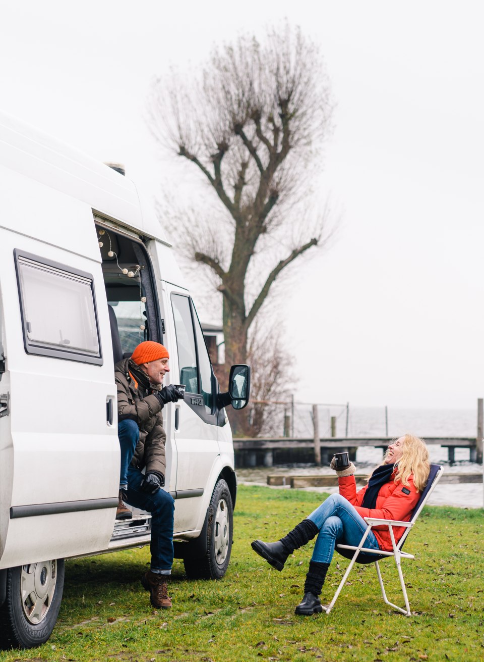 Wohnmobilstellpl&auml;tze mit direktem Seeblick // &copy; MV-T/Gross