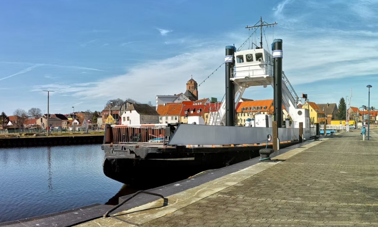 &copy; Eisenbahnfaehre.jpg