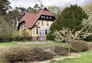 Südansicht Gartenhaus am Inselsee // © Fischer Südansicht Gartenhaus am Inselsee // © Fischer