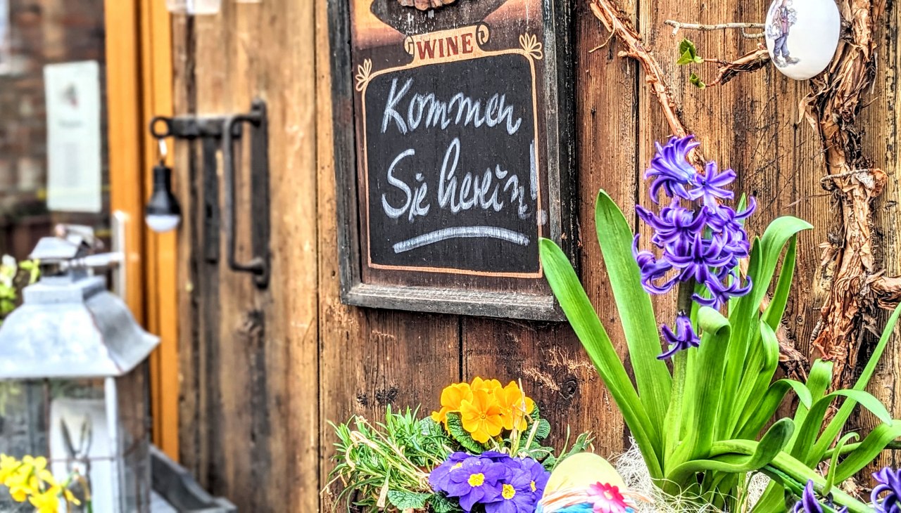 Außenschild - Weinhaus im Hof, © Leopold Höglinger