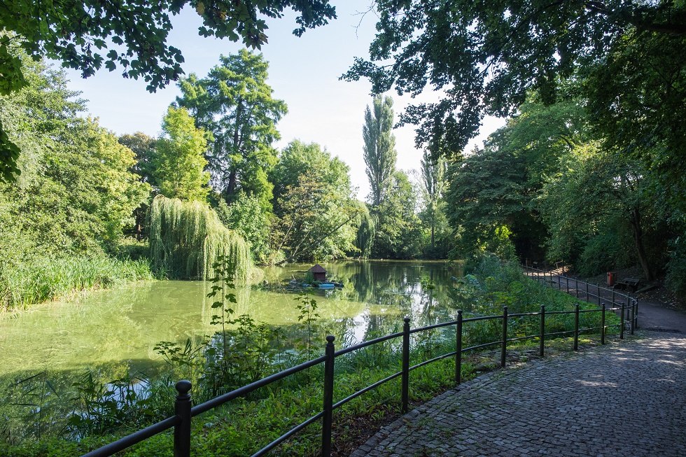 Weg am Mühlenbach. // © Frank Burger Weg am Mühlenbach. // © Frank Burger