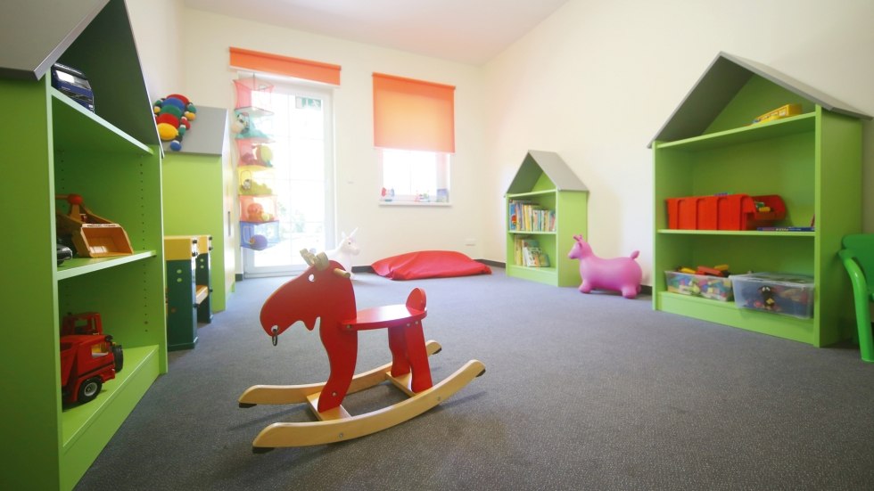 Schlechtes Wetter? Kein Problem! Unser Spielzimmer bietet Platz zum Toben und Spa&szlig; haben., &copy; DJH MV / Danny Gohlke