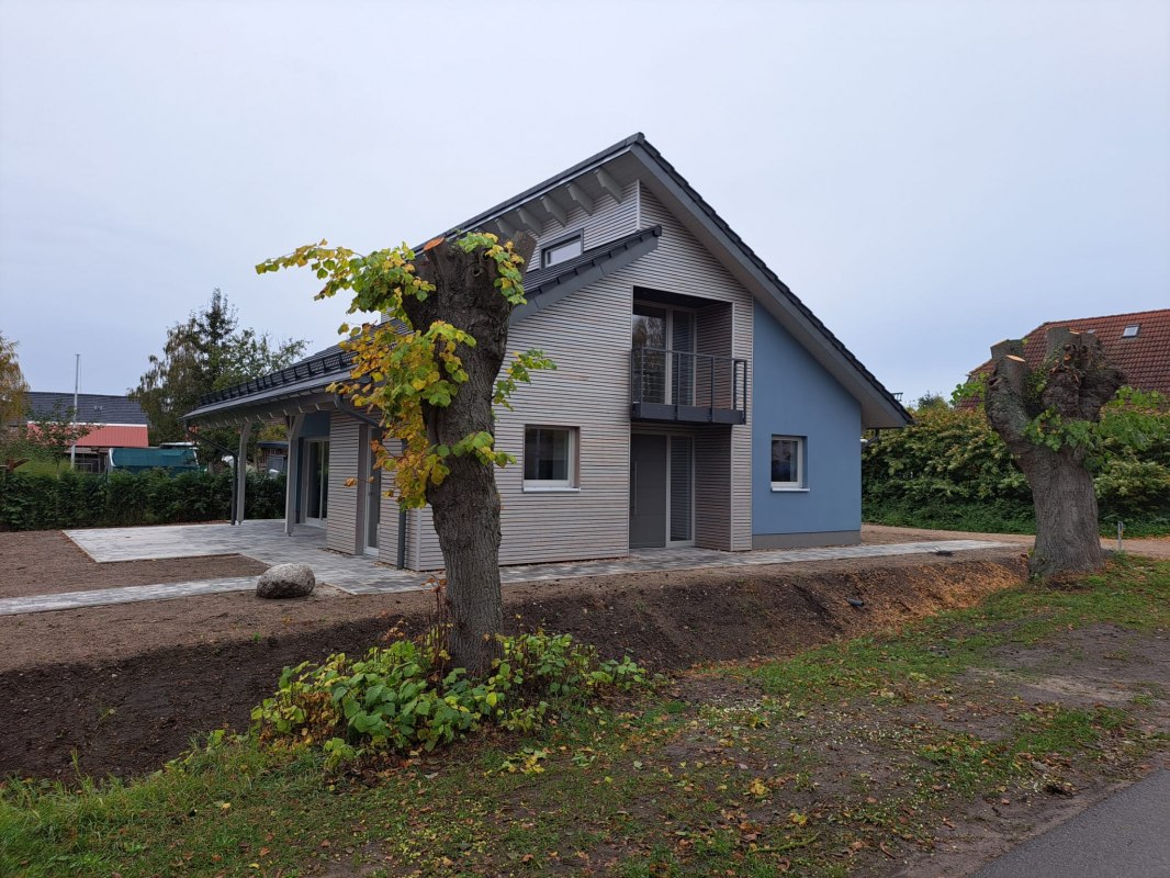 Straßenansicht // © Oliver Milz Straßenansicht // © Oliver Milz