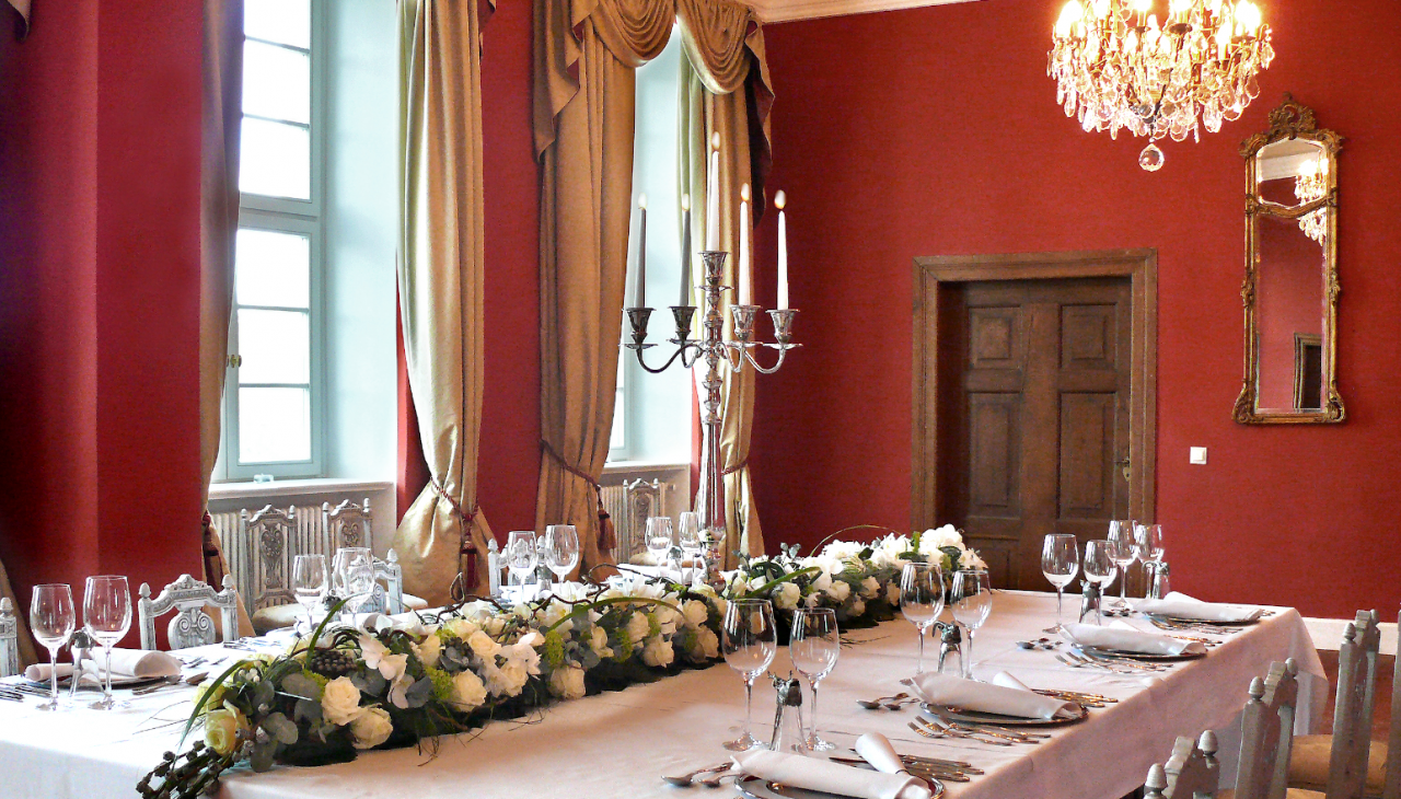 Festtafel im Jagdschloss Kotelow, © Jagdschloss Kotelow Festtafel im Jagdschloss Kotelow, © Jagdschloss Kotelow