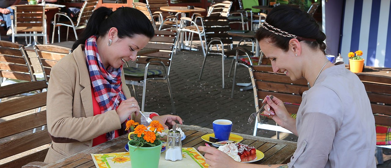 cafe pavillon, &copy; cafe pavillion