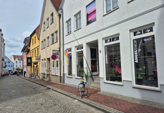 &copy; Gina Schulenberg