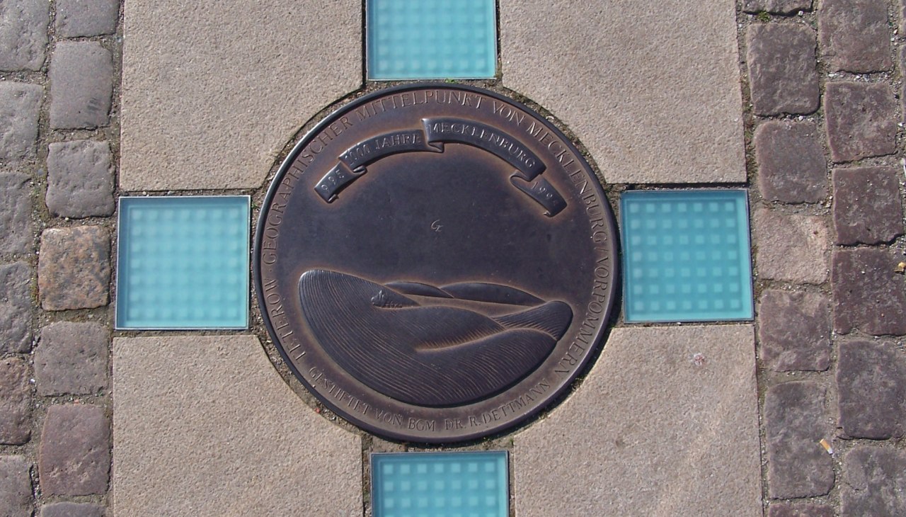 Geographischer Mittelpunkt M-V, © Jana Koch Geographischer Mittelpunkt M-V, © Jana Koch