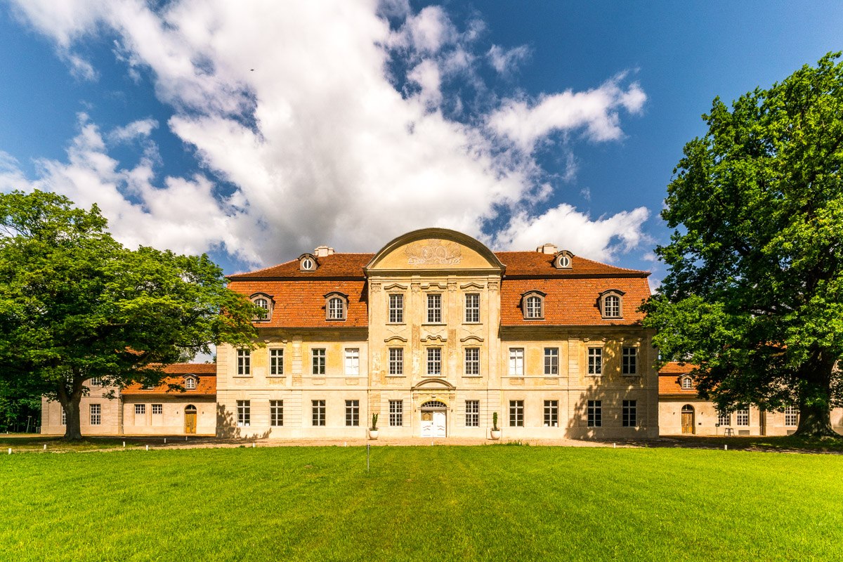 Schloss Kummerow - die Südfassade // © Alexander Rudolph Schloss Kummerow - die Südfassade // © Alexander Rudolph