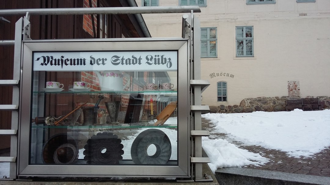 Au&szlig;envitrine, &copy; Susan Schejer