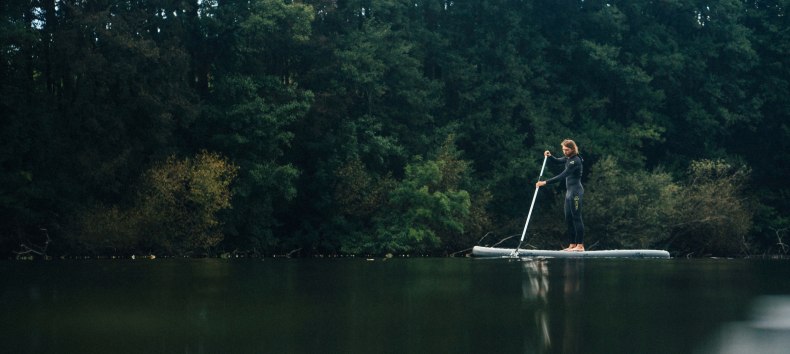 Unterwegs auf dem Granzower M&ouml;schen in der Mecklenburgischen Seenplatte mit dem SUP, &copy; TMV/G&auml;nsicke